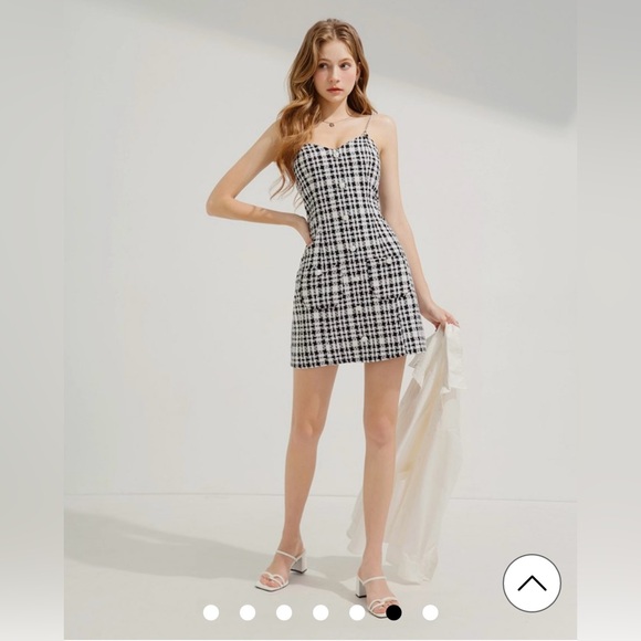 NEW! AIR SPACE Small Bead Buttons Mini Dress (Black) - Picture 4 of 9